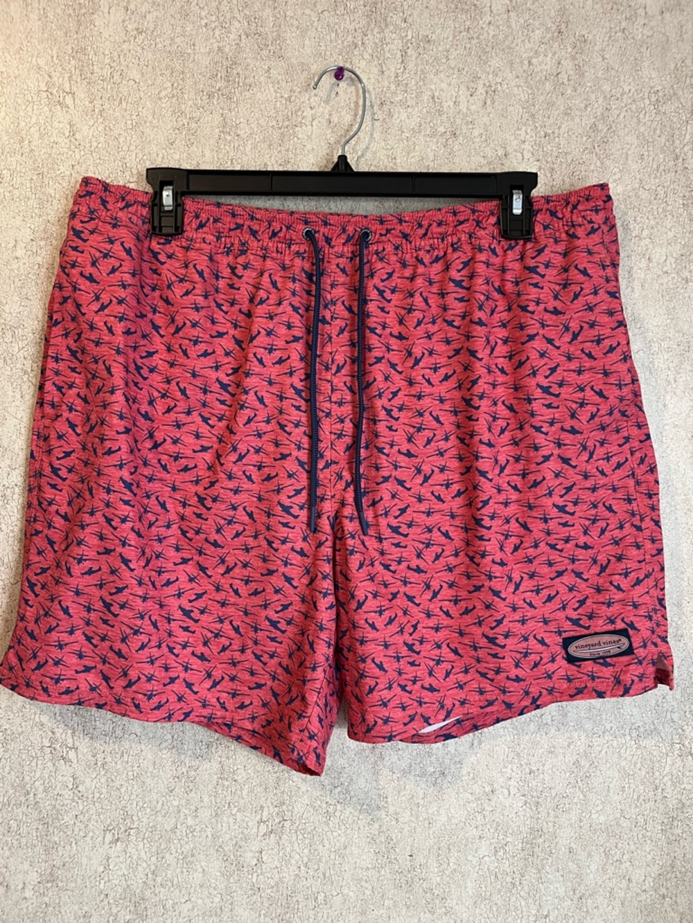 Vineyard Vines Pink  Swimming Trunks Blue Fish Men’s XL
